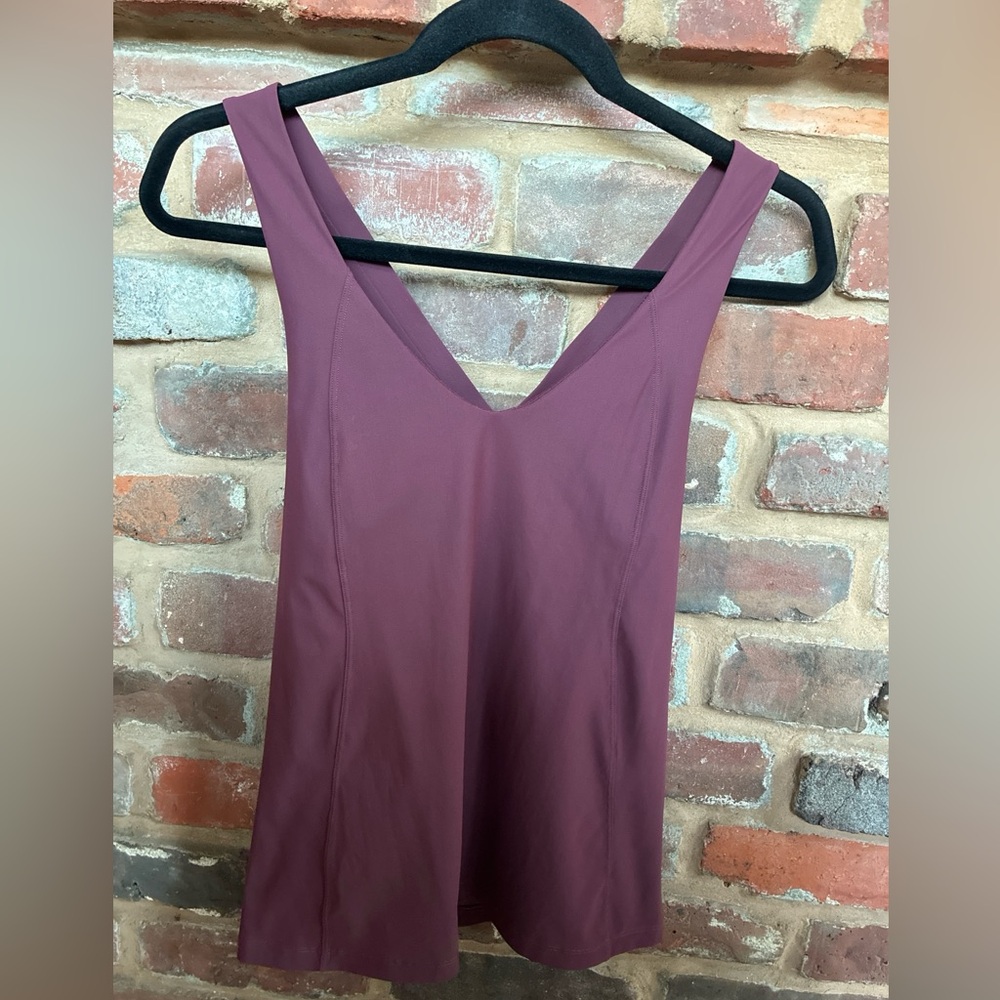 Lululemon Maroon / Burgundy Workout Top, Cross Back, Size 4